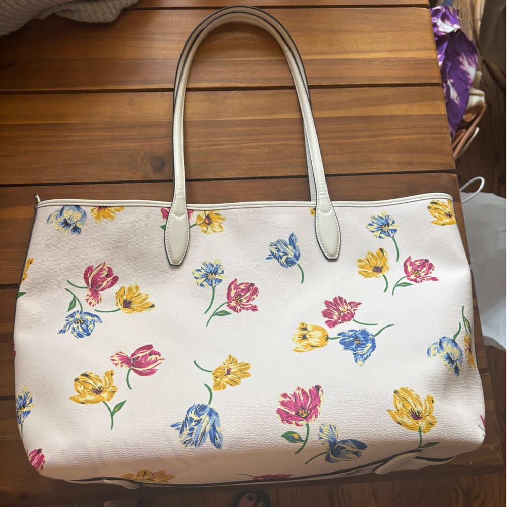 Kate Spade Sutton Tulip Toss Printed Tote Large Size - Picture 4 of 13